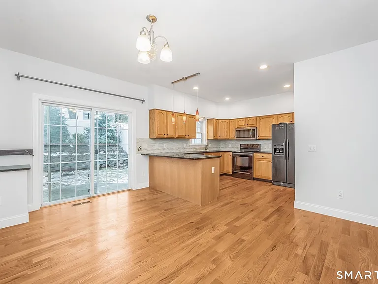 806 Hope St #2 — Photo 6