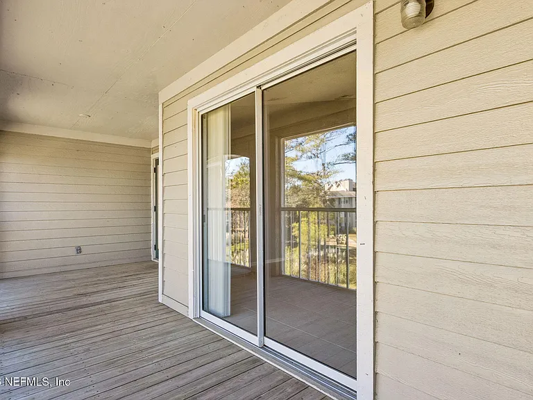 800 Ironwood Dr #834 — Photo 32