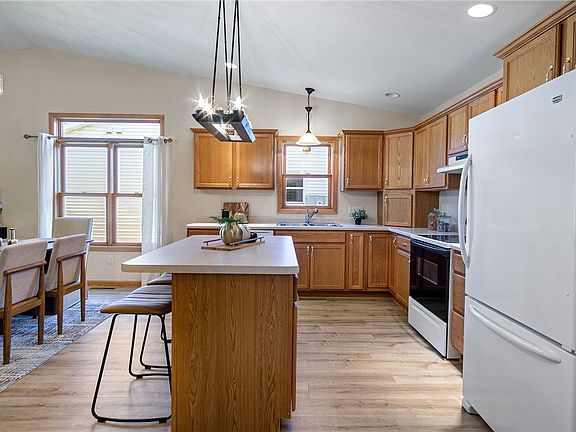 5th image of 1706 Mitchell Avenue