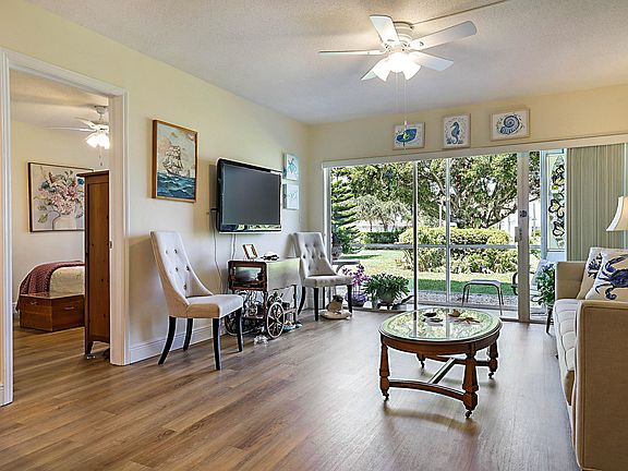 5th image of 331 Tequesta Drive #110