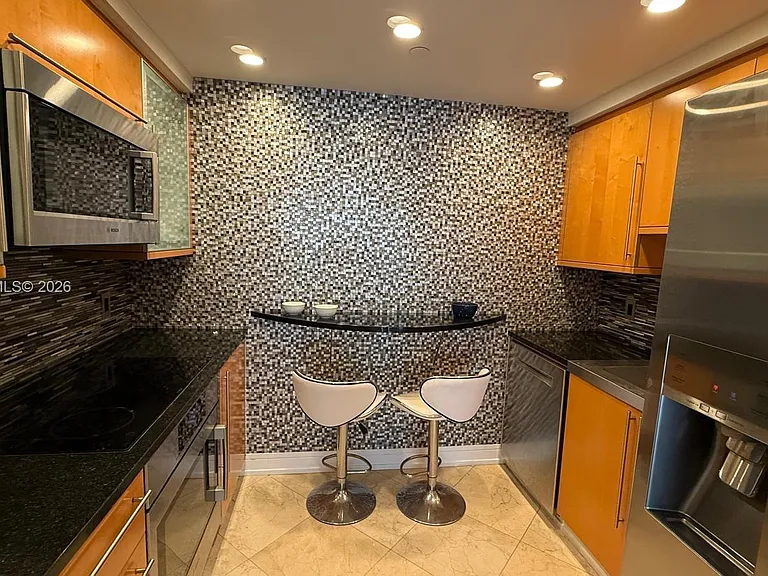 6365 Collins Ave #906 — Photo 7