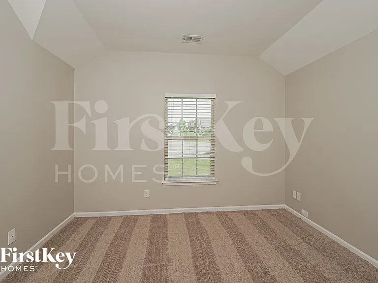920 Alise Cir — Photo 14