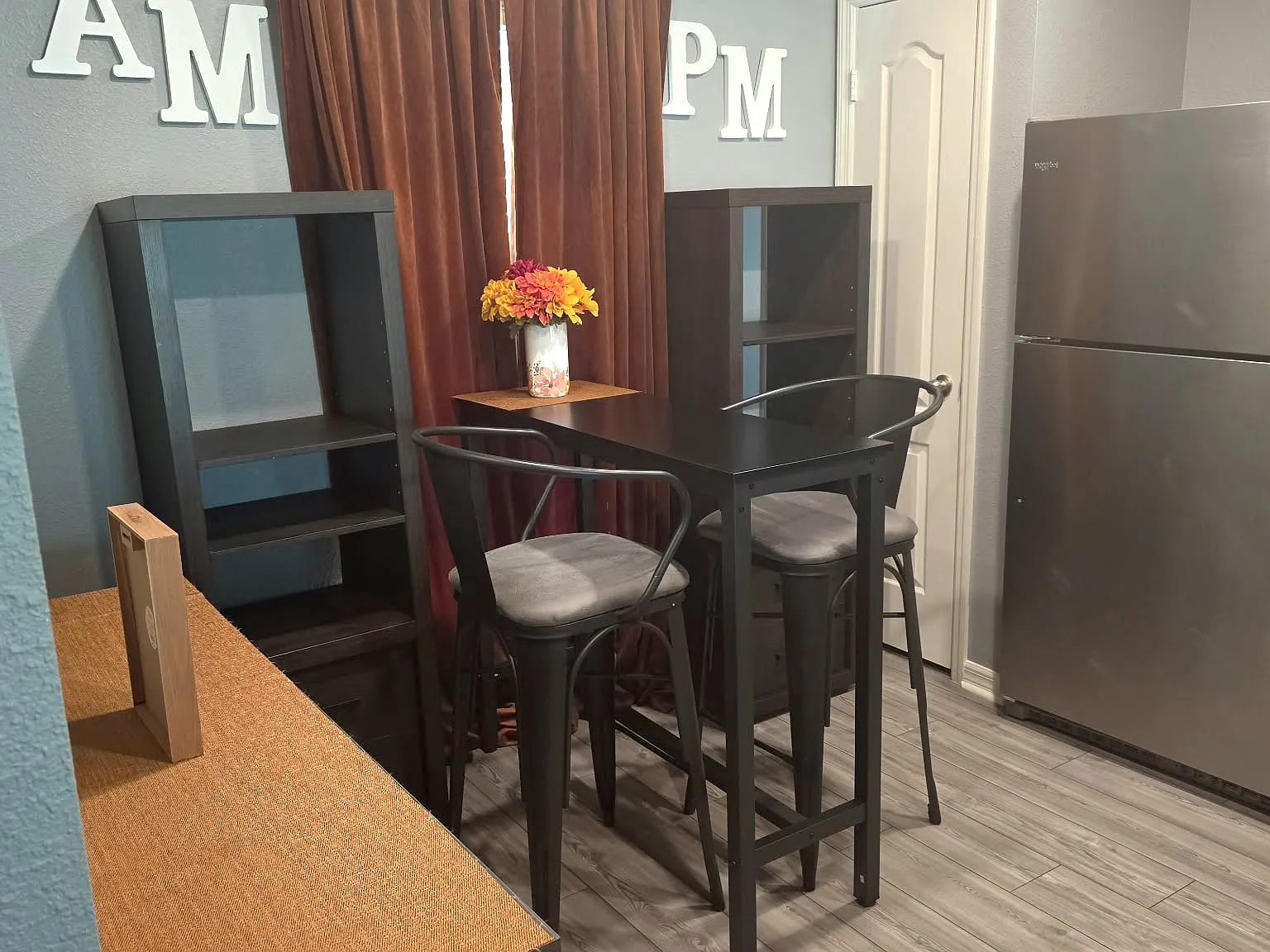 3 bed, 1270 sqft, $2,000 — Photo 4