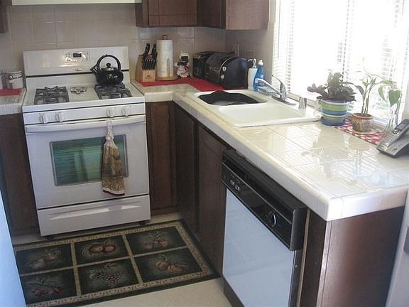 3rd image of 5703 Seascape Ct