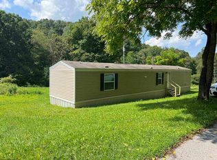 4321 Hunters Fork Rd, Belington, WV 26250