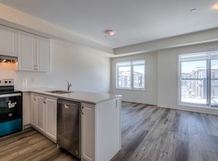 1695 Dersan St #323, Pickering, ON