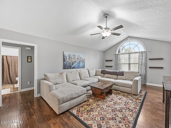 4th image of 113 Chesapeake Trl