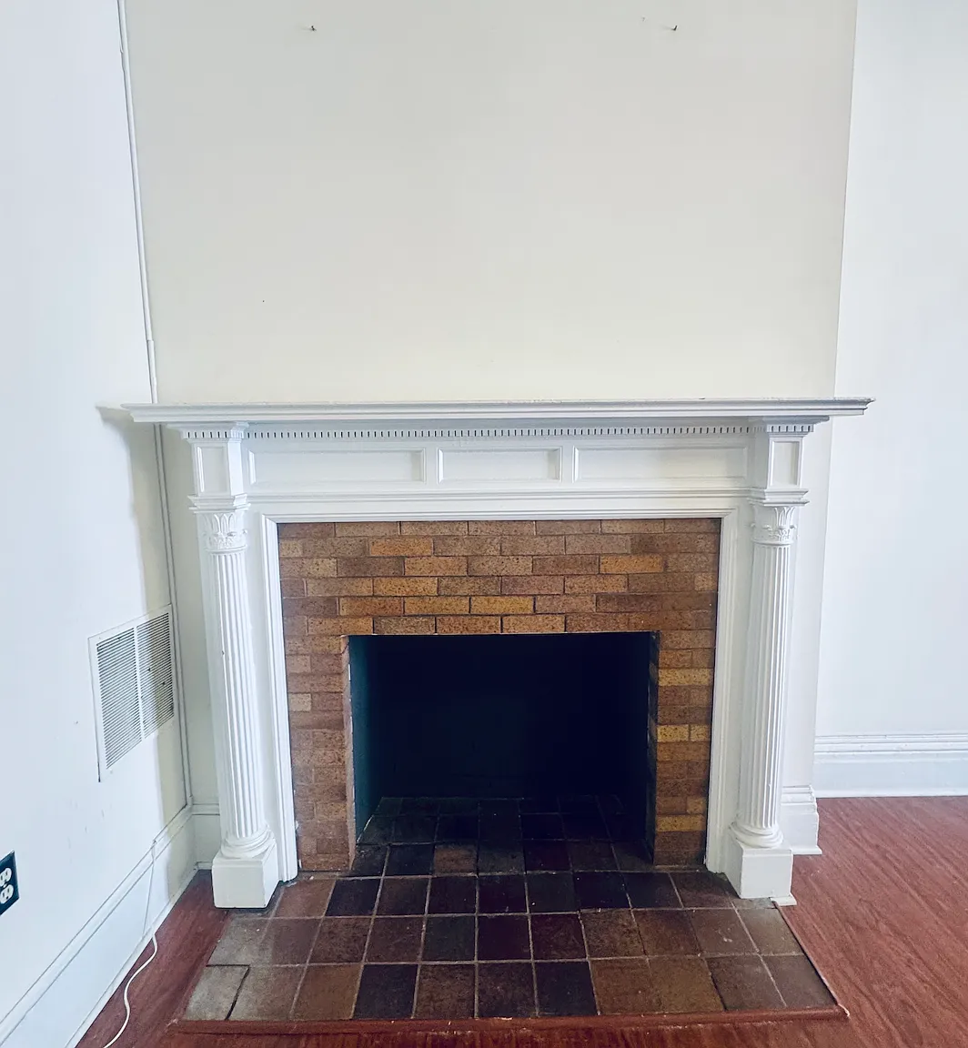 14 E Chase St — Photo 4