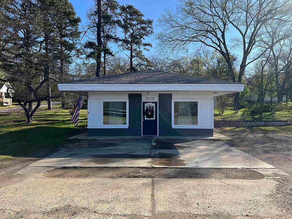 1st image of 213 E Main St #2