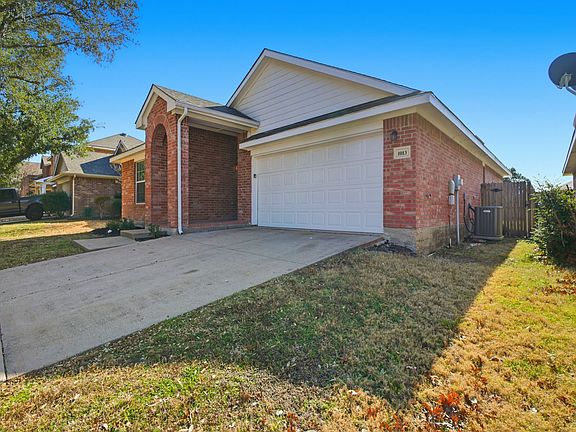 2nd image of 1013 Rumley Rd