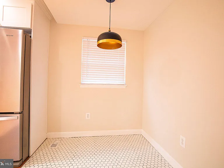 5810 Greenleaf Rd — Photo 7