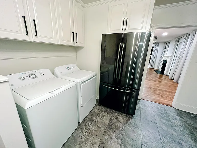 132 Albany Ave #1 — Photo 13