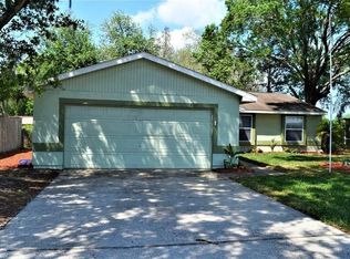 8115 Blue Finch Way, New Port Richey, FL 34653