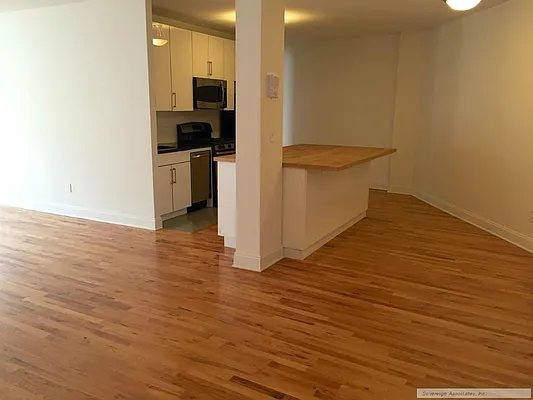 Rented by Sovereign Associates | media 23