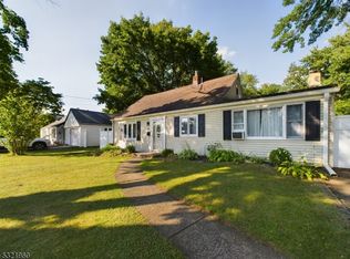 3 Brookside Ave, Pompton Plains, NJ 07444