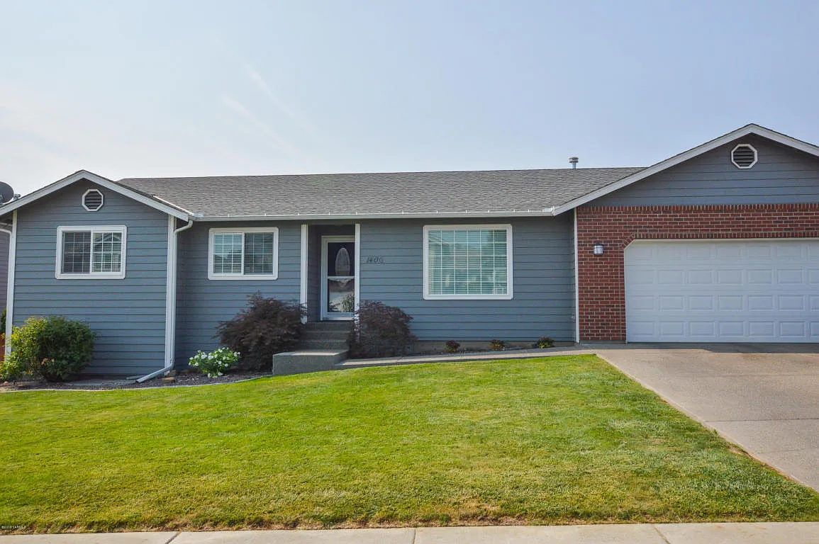 1406 W Pear Ave photo 1