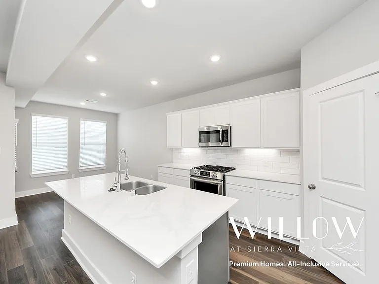10518 Moon Valley Ln — Photo 5