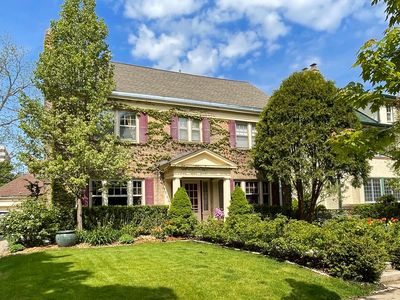 3333 N Hackett Ave, Milwaukee, WI, 53211