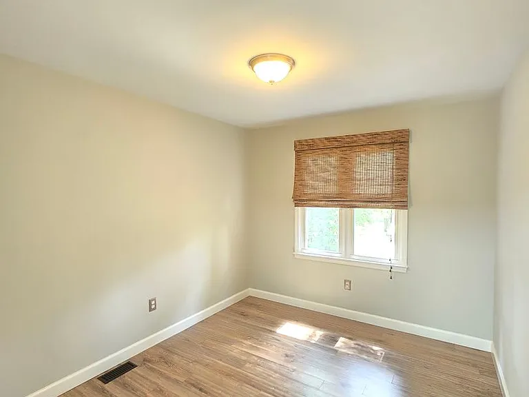 106 Hillsdale Dr — Photo 18