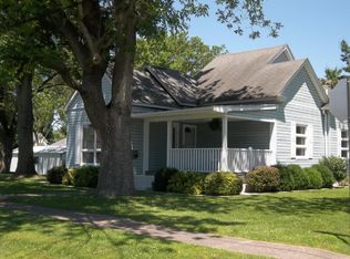 306 N Maple St, Christopher, IL 62822