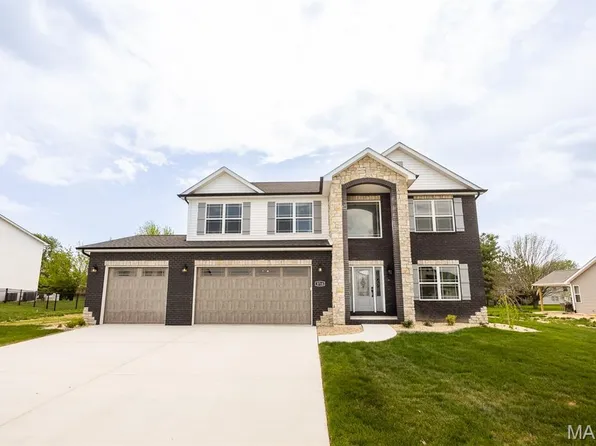 3716 Osprey Ct, Shiloh, IL 62221