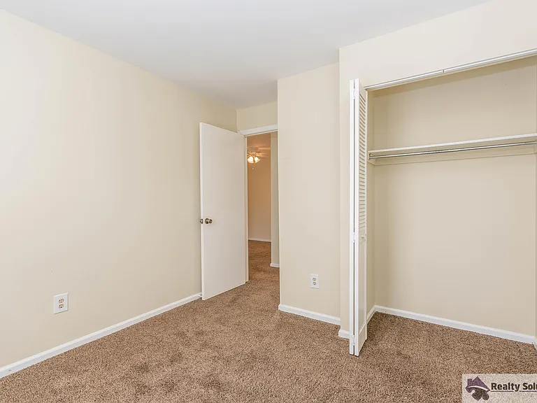 514 Cascade Ct — Photo 11