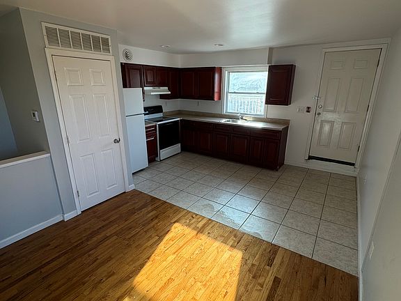 3rd image of 2756 N 12th St Floor 3
