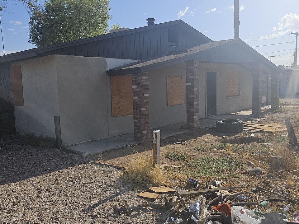 2nd image of 1601 W SAHUARO Drive