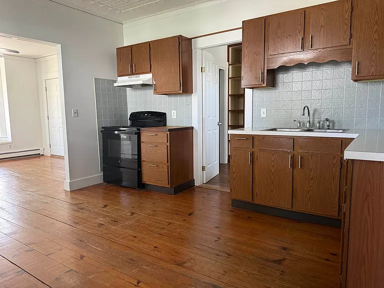 26 Leonard St #A — Photo 3