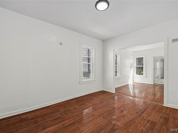 4th image of 119 Edna Pl