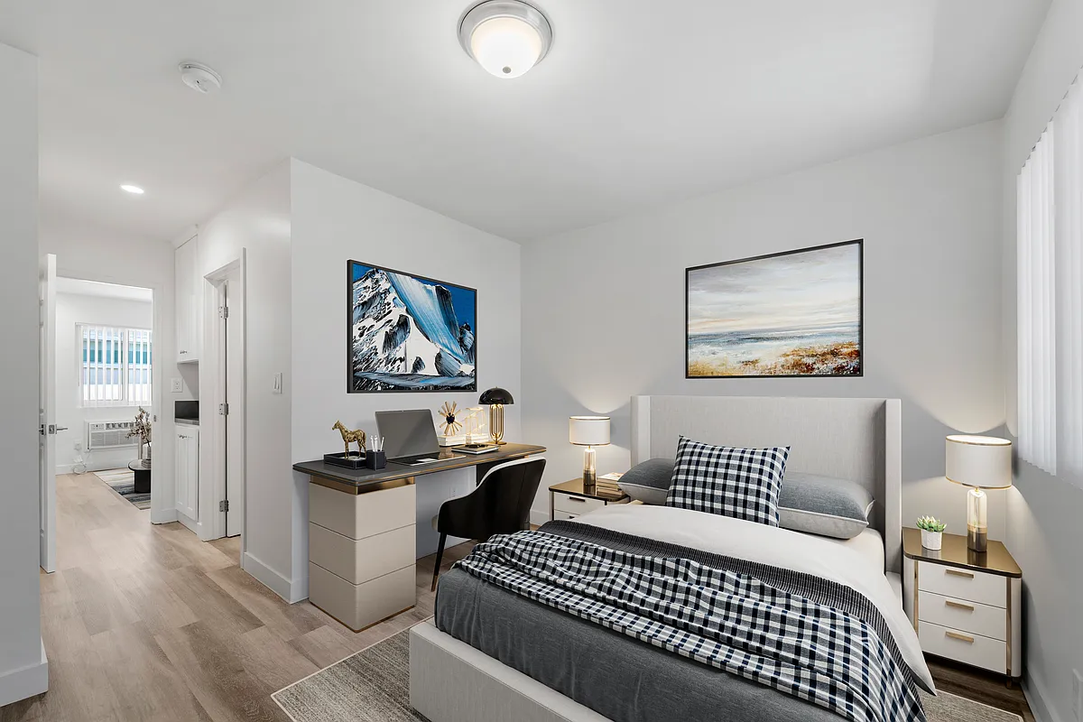 Building Photo - 1240 W 29th St #16A