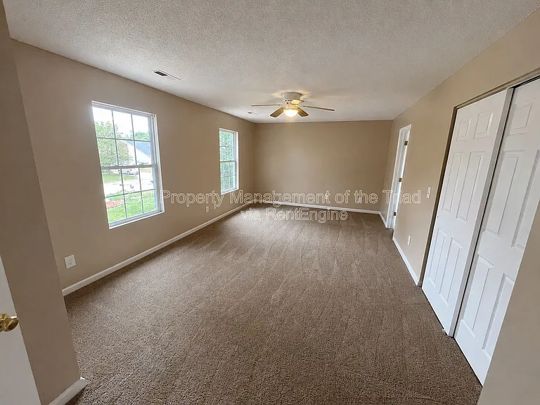 7 Loblolly Ct — Photo 4