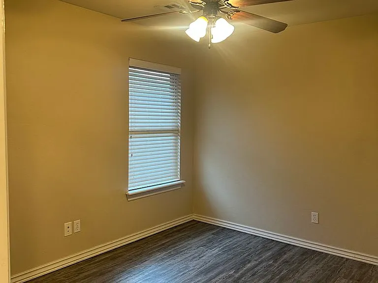 4236 Red Apple Ter — Photo 20