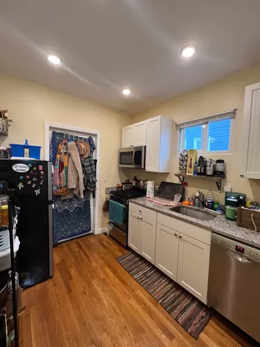 1 bed, $2,450 Photo 1