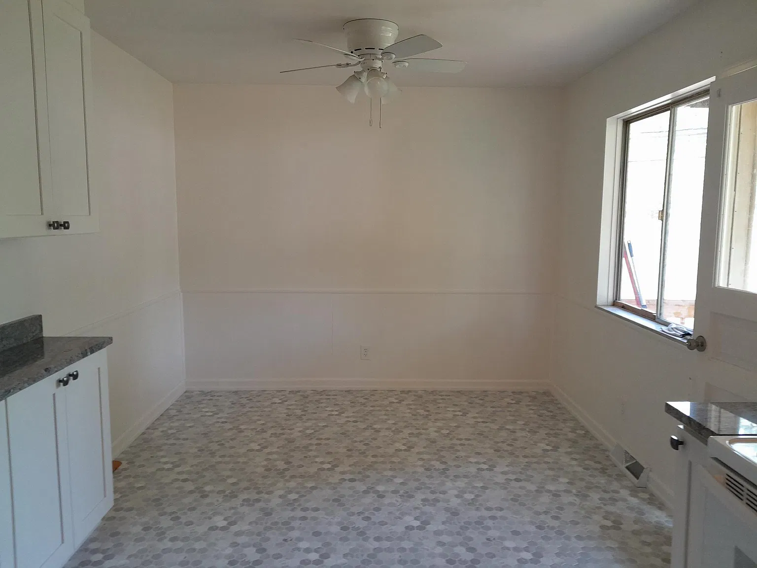 3 bed, 1.5 bath, 1470 sqft, $2,000 — Photo 4