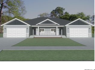 1840 Willow Ln, Crete, NE 68333