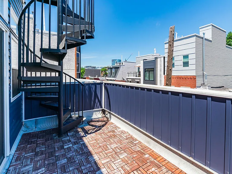 2208 Montrose St — Photo 30