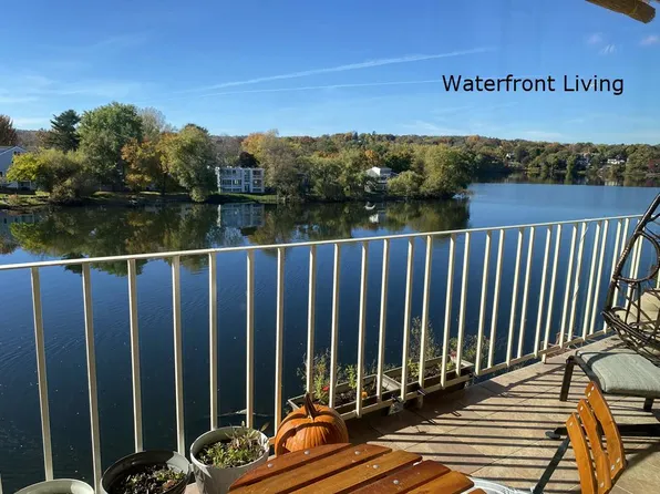 18 Hamilton Rd APT 503, Arlington, MA 02474