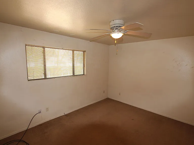 814 W Summit Ave — Photo 13