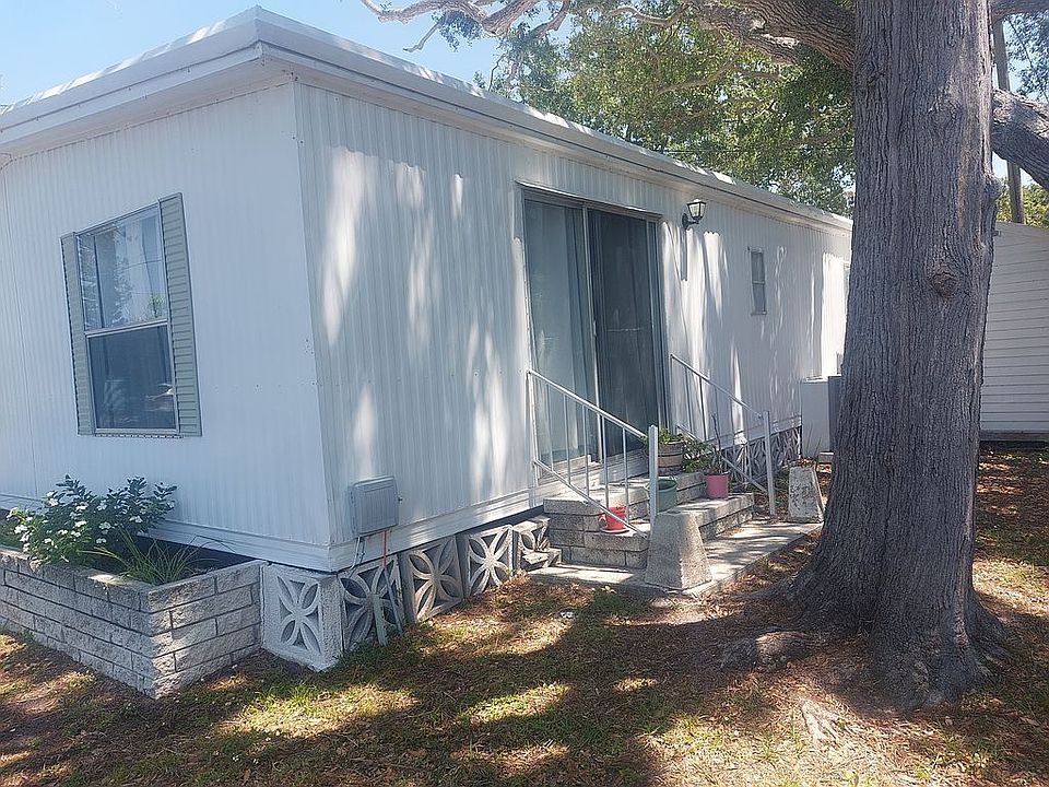 2nd image of 2320 Bee Ridge Rd Lot 115