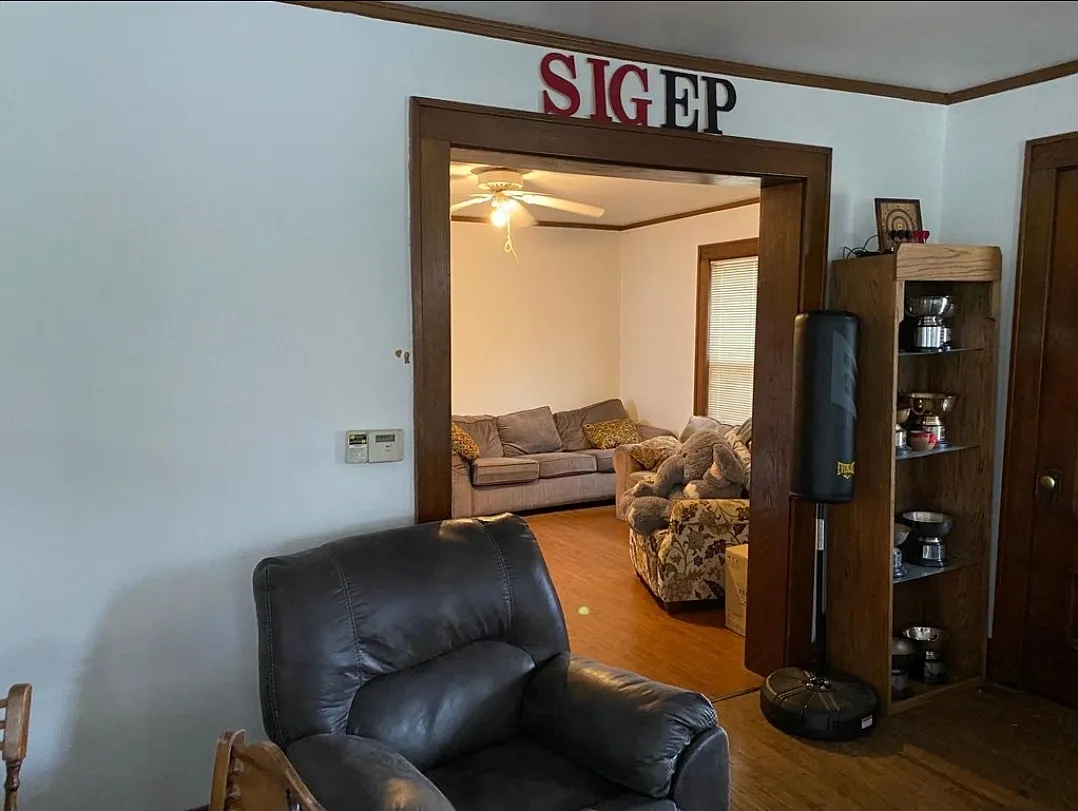4 bed, 2519 sqft, $2,000 — Photo 4
