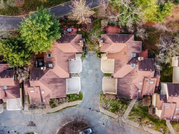 405 Sayre Dr, Princeton, NJ 08540