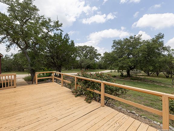 2nd image of 961 Brushy Creek