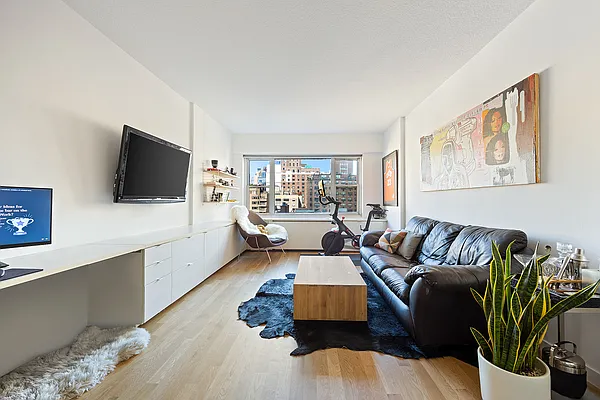 Rented by Corcoran | media 7