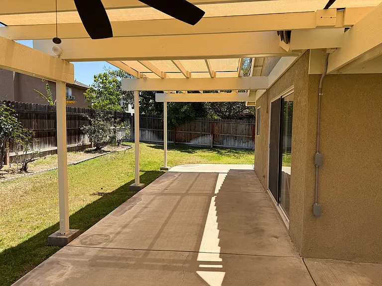 3142 W James St — Photo 10