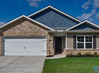 105 Syd Rd, Owens X Rds, AL 35763