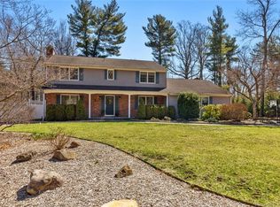 8 Inverness Ct, Cheshire, CT 06410