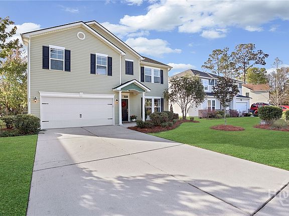 3rd image of 32 Richmond Walk Drive