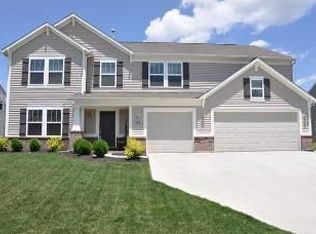5392 Misthaven Ln, Greenwood, IN 46143