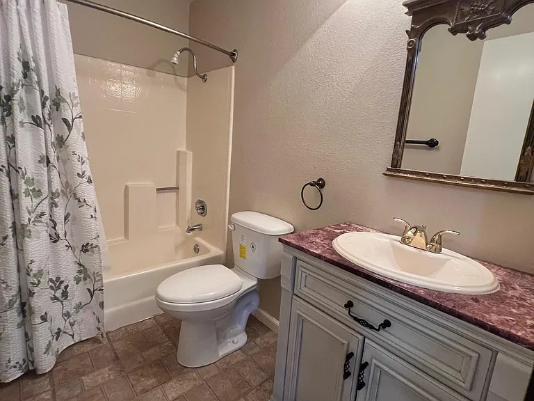 1115 Crest Ridge Ln — Photo 13